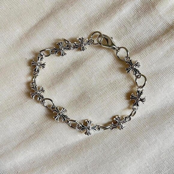 y2k grunge silver cross pendant bracelet - Picture 1 of 8